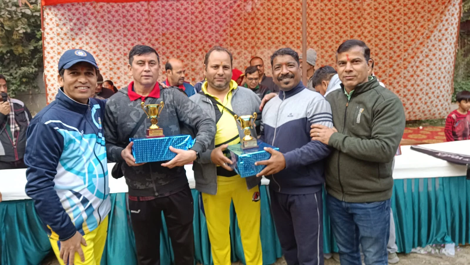 बैडमिंटन टूर्नामेंट पुरस्कार वितरण